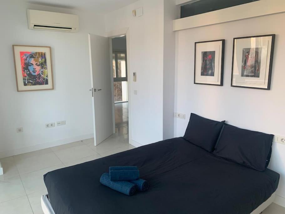 Spacious Loft / Literally At The Foot Of Alhambra Appartement Granada Buitenkant foto